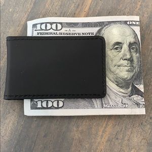 nike magnetic wallet